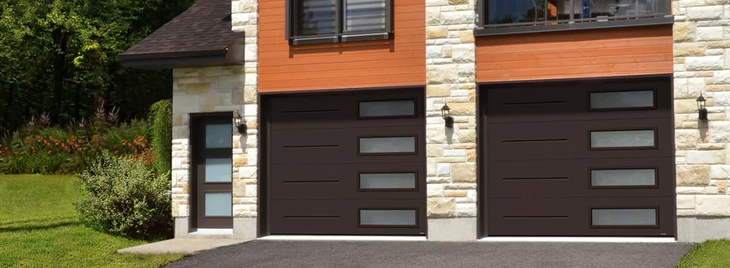 Vog, 10’ x 8’, Moka Brown, window layout: Right-side Harmony
